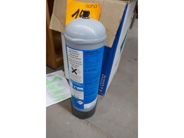 3 vaten carbon dioxide - afbeelding 2 van  2
