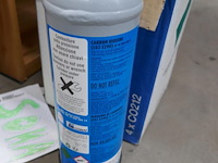 3 vaten carbon dioxide - afbeelding 2 van  2