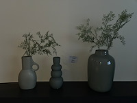 3 vazen - afbeelding 1 van  5