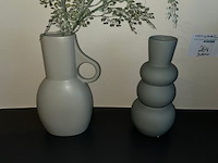 3 vazen - afbeelding 2 van  5
