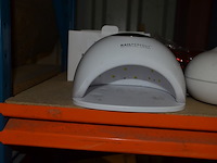 3 verrekijkers, bloeddrukmeter omron m7, luchtbevochtiger, nagellamp - afbeelding 2 van  8