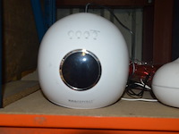 3 verrekijkers, bloeddrukmeter omron m7, luchtbevochtiger, nagellamp - afbeelding 4 van  8