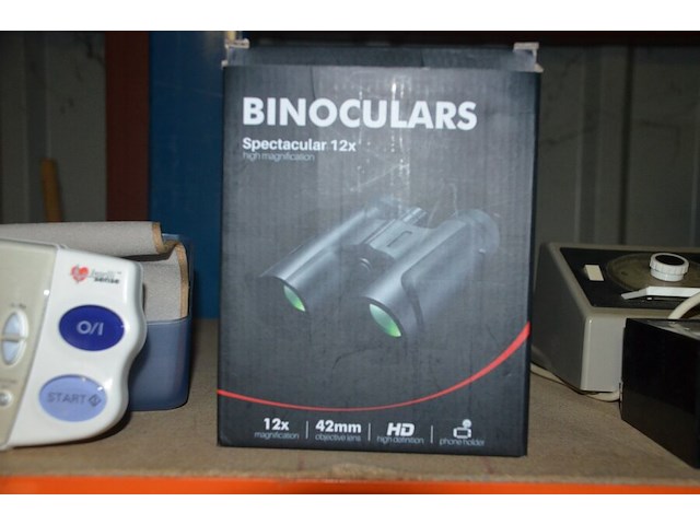 3 verrekijkers, bloeddrukmeter omron m7, luchtbevochtiger, nagellamp - afbeelding 7 van  8