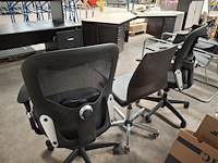 3 verrijdbare verstelbare bureaustoelen - afbeelding 2 van  2