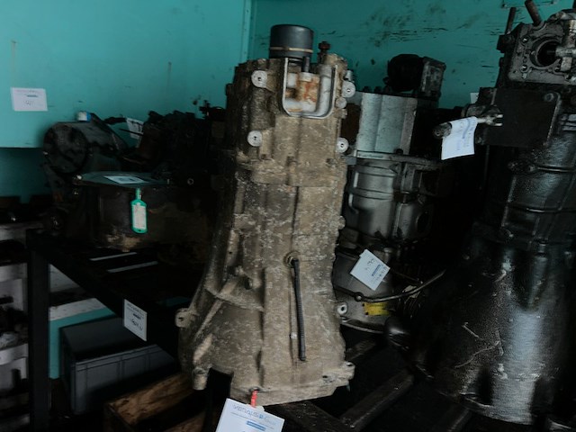 3 versnellingsbakken landrover - afbeelding 1 van  5