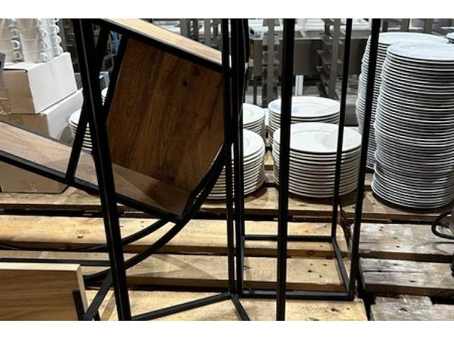 3 wandrekken, 2 bijzettafels - afbeelding 3 van  4