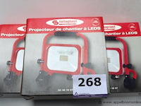 3 werflampen, taliaplast, 1800 lumens, werking niet gekend - afbeelding 1 van  2