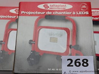 3 werflampen, taliaplast, 1800 lumens, werking niet gekend - afbeelding 2 van  2