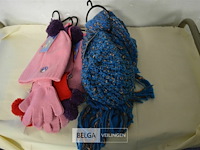 3 wintersetjes jongens, 3 wintersetjes meisje - afbeelding 1 van  3