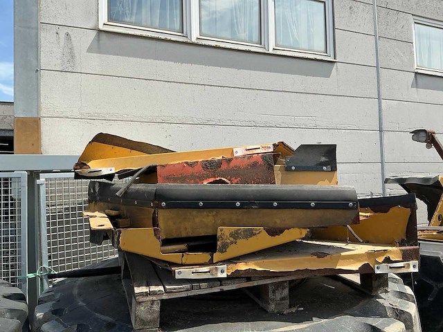 3 x caterpillar 972m shovel voor opmaak of onderdelen - afbeelding 13 van  57