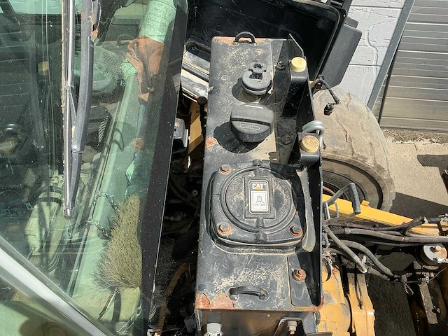3 x caterpillar 972m shovel voor opmaak of onderdelen - afbeelding 25 van  57