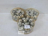 3 x decoballen zilver 24 stuks 3 cm - afbeelding 2 van  3
