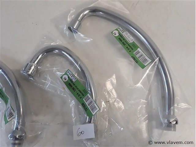 3 x draaibare uitloop kraan 130-200mm ¾ - afbeelding 2 van  2