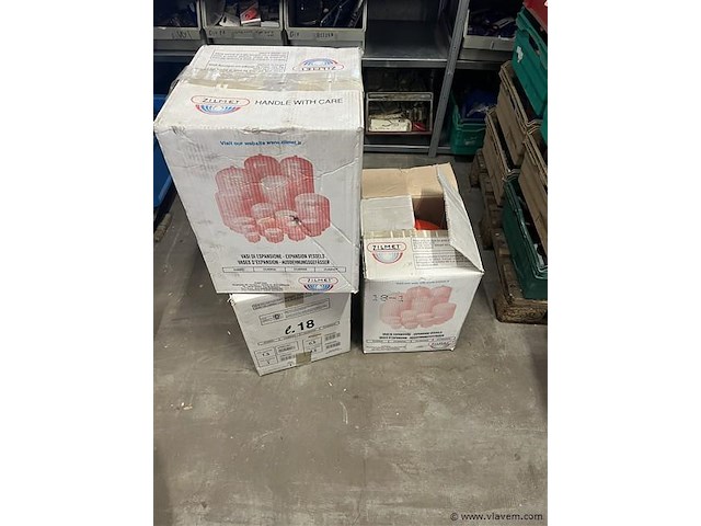 3 x drukvat 18 en 25 liter - afbeelding 1 van  3