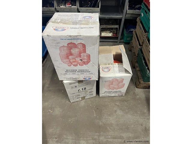 3 x drukvat 18 en 25 liter - afbeelding 1 van  3