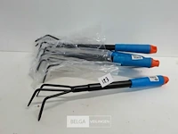 3 x hand cultivator met 3 tanden