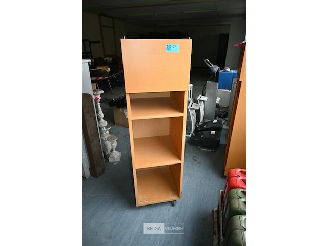 3 x houten kast op wielen - afbeelding 3 van  5