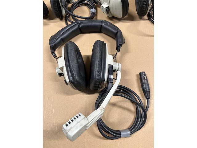 3 x intercom beyer dynamic dt109 dual ear headphone w/single microphone - afbeelding 2 van  4