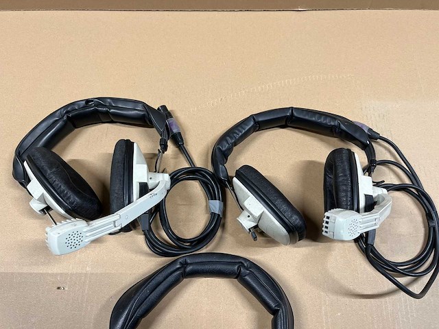 3 x intercom beyer dynamic dt109 dual ear headphone w/single microphone - afbeelding 3 van  4