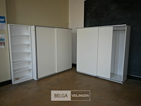 3 x kast