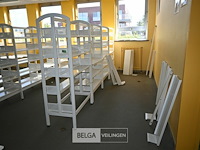 3 x metalen bibliotheekrek