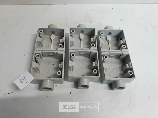 3 x niko hydro opbouwdoos 2v 1+1 ingang oud model - afbeelding 1 van  3