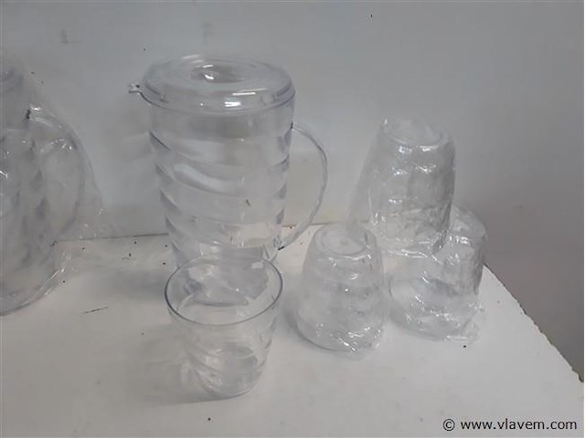 3 x schenkkan 1 l met 4 bekers - afbeelding 2 van  2