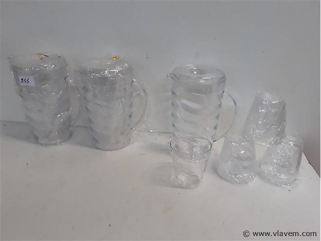 3 x schenkkan 1 l met 4 bekers - afbeelding 1 van  2