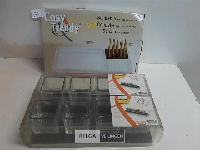 3 x serveerschaal 1 x met plank 2 x leisteen + 4 glaasjes - afbeelding 2 van  3