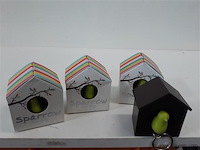 3 x sleutelhanger in vogelhuisje 1 stuks met fluitje - afbeelding 1 van  2