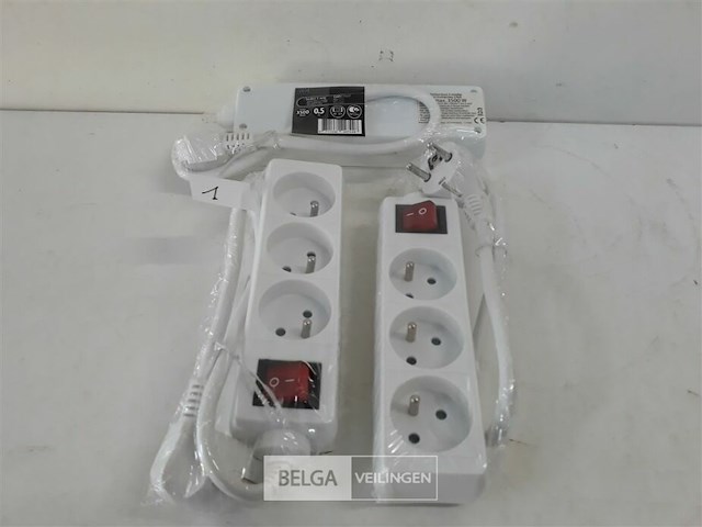 3 x stekkerblok 3 v met schakelaar - afbeelding 2 van  3