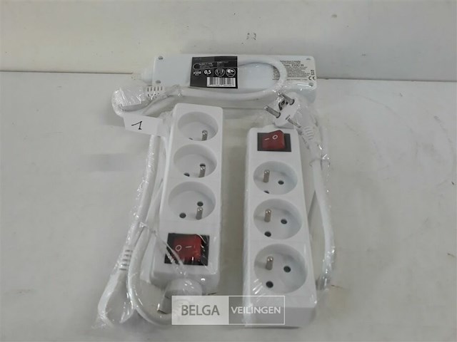 3 x stekkerblok 3 v met schakelaar - afbeelding 2 van  3