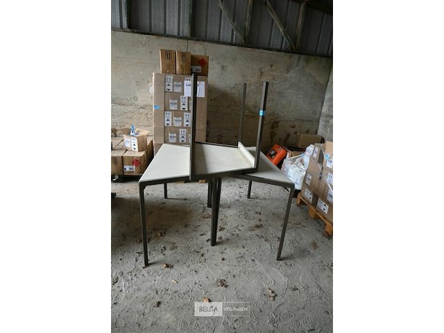 3 x trapeziumvormige tafel - afbeelding 1 van  4