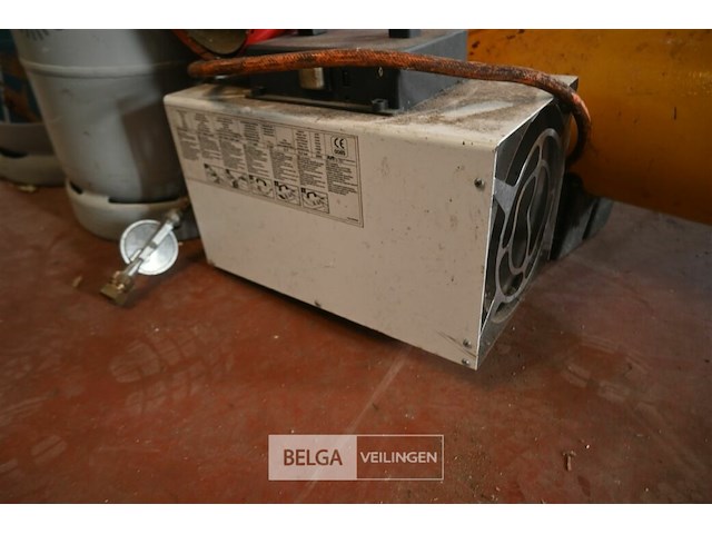 3 x verwarmingstoestel + gasflessen - afbeelding 4 van  5