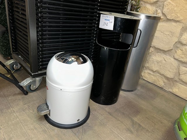 3 x vuilnisbak - afbeelding 1 van  4