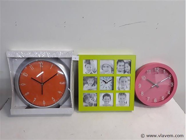 3 x wandklok 3 assortie - afbeelding 1 van  2