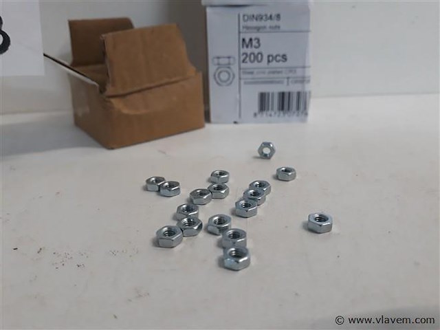 3 x zeskantmoeren verzinkt m 3 200 stuks - afbeelding 2 van  2