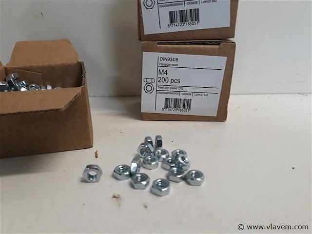 3 x zeskantmoeren verzinkt m 4 200 stuks - afbeelding 2 van  2