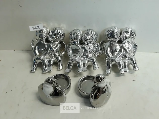 3 x zittend engelenkoppel + 2 x t-lichthouder zilver - afbeelding 1 van  3