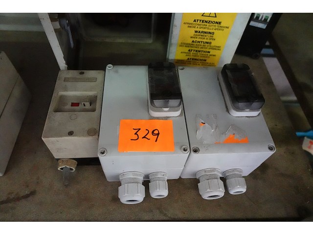 3 zekeringskasten en 5 verdeeldozen - afbeelding 3 van  6