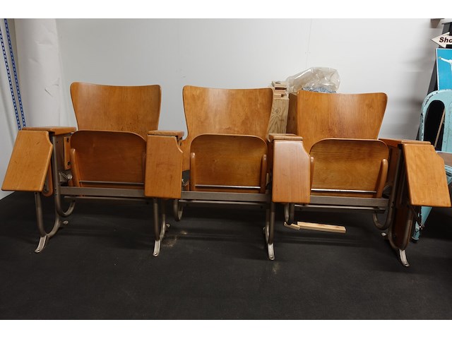 3-zit vintage theaterstoel - afbeelding 1 van  7