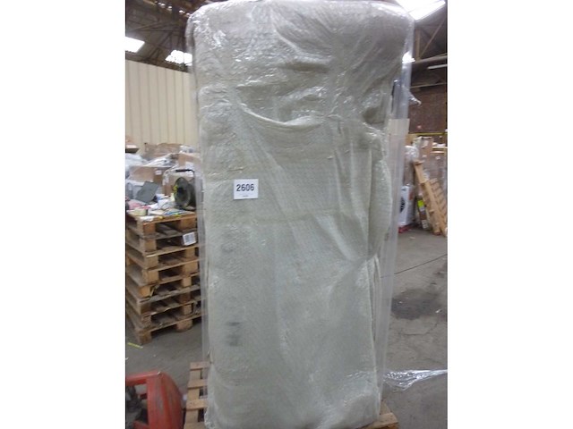 3-zits slaapbank met crèmekleurige polyester bekleding en gouden poten - afbeelding 7 van  7