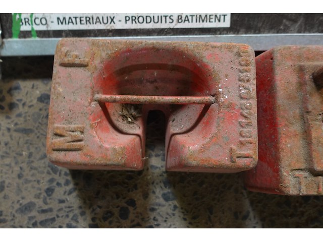 3 zware gewichten voor verankeren van marktkramen e.d. - afbeelding 2 van  5