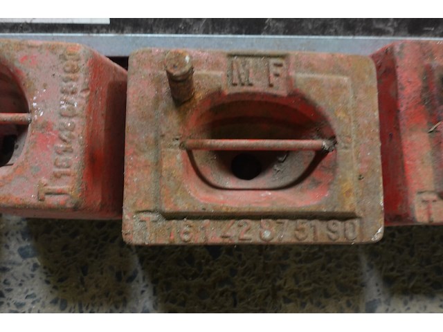 3 zware gewichten voor verankeren van marktkramen e.d. - afbeelding 3 van  5