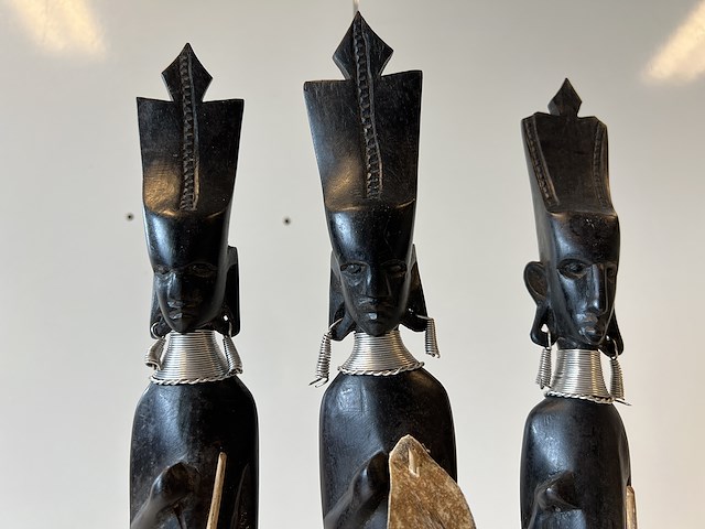 3 zwarte krijgers - afbeelding 3 van  4