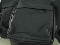 3 zwarte rugzakken - afbeelding 2 van  3