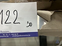 30 aluminium u-profielen, afmetingen 40x40x2 mm, lengte 6000mm - afbeelding 3 van  4