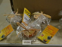 ±30 deco paaskaarsen en ±12 deco kaarsen - afbeelding 2 van  3