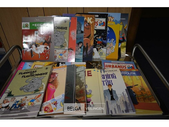 ±30 div stripverhalen - afbeelding 1 van  7