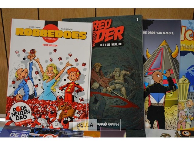 ±30 div stripverhalen - afbeelding 2 van  7